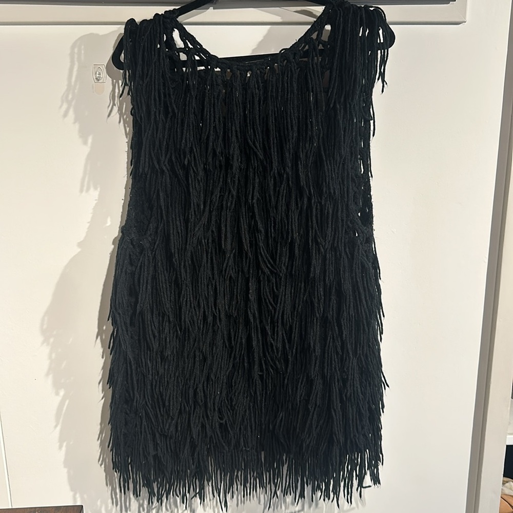 Black Shaggy Witchy Sweater Vest M